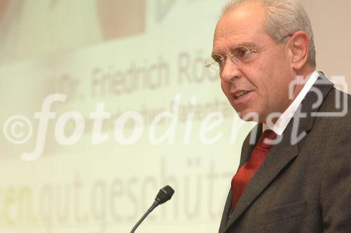 Dr. Friedrich Rödler (Präsident des Österreichischen Patentamtes);Innovationen brauchen entsrechenden Rechtsschutz,
um wirtschaftlichen Erfolg zu sichern. Rechtzeitige und umfassende
Information über Patent-, Marken- und Musterschutz bringt Unternehmen
entscheidende Wettbewerbsvorteile und hilft Kosten sparen.
Der Informationstag 