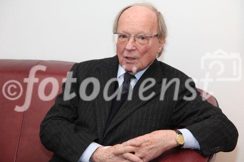 Die Wiener PR-Consulter Temmel, Seywald & Partner feiern am 6. Dezember 2011 ihr 20jähriges Firmenjubiläum. Firmengründer Dr. Franz Temmel besuchte aus diesem Anlass mit einem pressetext.tv-Videoteam ehemalige und aktuelle Kunden aus Politik und Wirtschaft und sprach mit Journalisten und Kollegen über die aktuellen Herausforderungen für PR und Öffentlichkeitsarbeit. Unter den Gratulanten finden sich ehemalige Minister, Vizekanzler, Topjournalisten, Firmenchefs und Medienprofis.