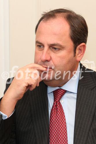 Die Wiener PR-Consulter Temmel, Seywald & Partner feiern am 6. Dezember 2011 ihr 20jähriges Firmenjubiläum. Firmengründer Dr. Franz Temmel besuchte aus diesem Anlass mit einem pressetext.tv-Videoteam ehemalige und aktuelle Kunden aus Politik und Wirtschaft und sprach mit Journalisten und Kollegen über die aktuellen Herausforderungen für PR und Öffentlichkeitsarbeit. Unter den Gratulanten finden sich ehemalige Minister, Vizekanzler, Topjournalisten, Firmenchefs und Medienprofis.