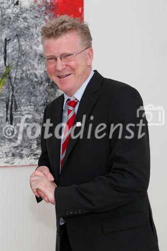 Die Wiener PR-Consulter Temmel, Seywald & Partner feiern am 6. Dezember 2011 ihr 20jähriges Firmenjubiläum. Firmengründer Dr. Franz Temmel besuchte aus diesem Anlass mit einem pressetext.tv-Videoteam ehemalige und aktuelle Kunden aus Politik und Wirtschaft und sprach mit Journalisten und Kollegen über die aktuellen Herausforderungen für PR und Öffentlichkeitsarbeit. Unter den Gratulanten finden sich ehemalige Minister, Vizekanzler, Topjournalisten, Firmenchefs und Medienprofis.