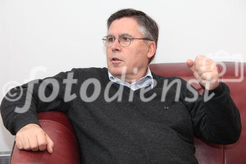 Die Wiener PR-Consulter Temmel, Seywald & Partner feiern am 6. Dezember 2011 ihr 20jähriges Firmenjubiläum. Firmengründer Dr. Franz Temmel besuchte aus diesem Anlass mit einem pressetext.tv-Videoteam ehemalige und aktuelle Kunden aus Politik und Wirtschaft und sprach mit Journalisten und Kollegen über die aktuellen Herausforderungen für PR und Öffentlichkeitsarbeit. Unter den Gratulanten finden sich ehemalige Minister, Vizekanzler, Topjournalisten, Firmenchefs und Medienprofis.