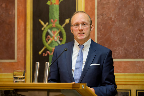  (c) fotodienst / Anna Rauchenberger - Wien, am 17.10.2014 - Enquete „Pensionssystem 2.0“ Wie kann die Pensionslücke geschlossen werden? FOTO: Mag. Heinz Bednar, Präsident der Vereinigung Österreichischer Investmentgesellschaften: