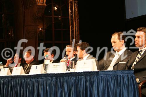 Von links nach rechts: Dr. Alexander Skreiner (CapitalLeben), Franz Xaver Jahrstorfer (Credit Suisse), Christian Angermayer (Family Office Silvia Quandt), Sven E. Rischko (IMB Vermögensverwaltung GmbH), Claus Hilpold (Vontobel/Harcourt), Bernd May (JPMorgan Asset Management), Dr. Georg Kesselgruber (HCI)