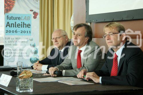 (C) fotodienst/Anna Rauchenberger - Wien 16.10.2006 - FUTURELAB Holding GmbH begibt öffentliche Unternehmensanleihe. FOTO v.l.: Christian Würtele (GF Futurelab), Univ. Prof. Dr. Michael Havel (GF Futurelab), Mag Christian Säckl (Head of Global Markets der RZB).