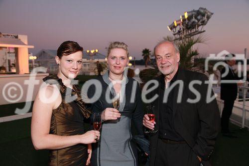 032_Champagne Welcome, Cannes Corporate Media And TV Awards, 13.10.2011