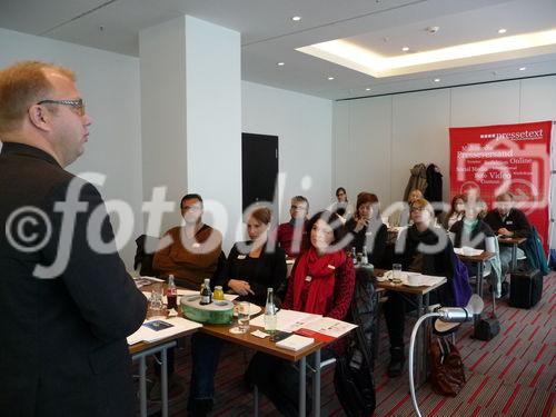 In der zweiten Woche ihrer Deutschland-Herbsttour machte das Workshop-Team von pressetext mit Wilfried Seywald, Alexander Wunschel und Michael Ehlers Station in Berlin, Stuttgart und München. Gastreferenten waren Stefanie Friedrichs (Berlin) und Dominik Walter (Stuttgart) von Landau Media sowie PR-Altmeister Gerhard Pfeffer (PR-Journal.de) in München. Die Teilnehmerinnen wurden mit zahlreichen Beispielen und Praxis-Tools 