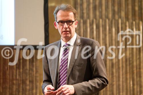  (C) fotodienst.at / Anna Rauchenberger - Wien, am 07.11.2011 - Mediennutzung in konvergierenden Medienumgebungen - Ein Vortrag aus der Reihe der 'Hedy Lamarr - Lectures' im Festsaal der Österreichischen Akademie der Wissenschaften. FOTO Prof. Uwe Hasebrink, Empirische Kommunikationswissenschaften:
