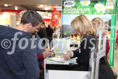  (c) fotodienst/Katharina Schiffl - Wien, am 12.01.2012 - Heute startet die Ferien-Messe Wien, wo bis einschließlich Sonntag (15. Jänner) über 700 Aussteller aus mehr als 70 Ländern beliebte Urlaubsziele sowie Geheimtipps, empfehlenswerte Reisearten, verschiedenste Varianten zur Freizeitgestaltung, maßgeschneiderte Angebote, Schnäppchen, Gewinnspiele und vieles mehr präsentieren.