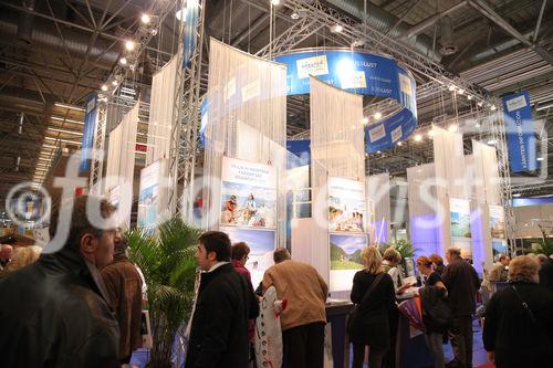  (c) fotodienst/Katharina Schiffl - Wien, am 12.01.2012 - Heute startet die Ferien-Messe Wien, wo bis einschließlich Sonntag (15. Jänner) über 700 Aussteller aus mehr als 70 Ländern beliebte Urlaubsziele sowie Geheimtipps, empfehlenswerte Reisearten, verschiedenste Varianten zur Freizeitgestaltung, maßgeschneiderte Angebote, Schnäppchen, Gewinnspiele und vieles mehr präsentieren.