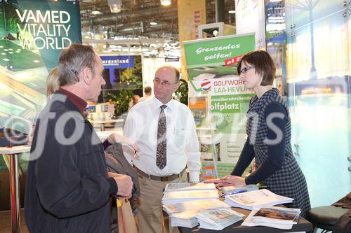  (c) fotodienst/Katharina Schiffl - Wien, am 12.01.2012 - Heute startet die Ferien-Messe Wien, wo bis einschließlich Sonntag (15. Jänner) über 700 Aussteller aus mehr als 70 Ländern beliebte Urlaubsziele sowie Geheimtipps, empfehlenswerte Reisearten, verschiedenste Varianten zur Freizeitgestaltung, maßgeschneiderte Angebote, Schnäppchen, Gewinnspiele und vieles mehr präsentieren.