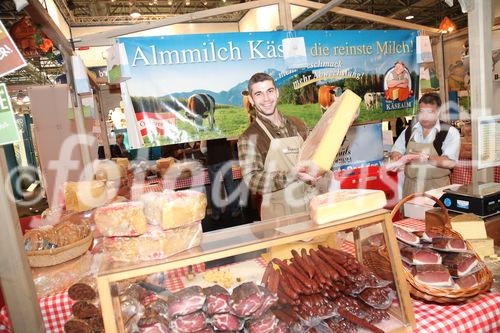  (c) fotodienst/Katharina Schiffl - Wien, am 12.01.2012 - Heute startet die Ferien-Messe Wien, wo bis einschließlich Sonntag (15. Jänner) über 700 Aussteller aus mehr als 70 Ländern beliebte Urlaubsziele sowie Geheimtipps, empfehlenswerte Reisearten, verschiedenste Varianten zur Freizeitgestaltung, maßgeschneiderte Angebote, Schnäppchen, Gewinnspiele und vieles mehr präsentieren.