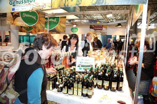  (c) fotodienst/Katharina Schiffl - Wien, am 12.01.2012 - Heute startet die Ferien-Messe Wien, wo bis einschließlich Sonntag (15. Jänner) über 700 Aussteller aus mehr als 70 Ländern beliebte Urlaubsziele sowie Geheimtipps, empfehlenswerte Reisearten, verschiedenste Varianten zur Freizeitgestaltung, maßgeschneiderte Angebote, Schnäppchen, Gewinnspiele und vieles mehr präsentieren.