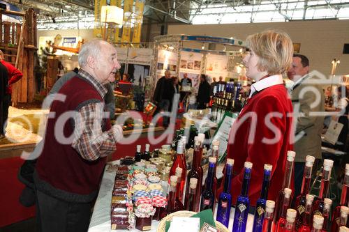  (c) fotodienst/Katharina Schiffl - Wien, am 12.01.2012 - Heute startet die Ferien-Messe Wien, wo bis einschließlich Sonntag (15. Jänner) über 700 Aussteller aus mehr als 70 Ländern beliebte Urlaubsziele sowie Geheimtipps, empfehlenswerte Reisearten, verschiedenste Varianten zur Freizeitgestaltung, maßgeschneiderte Angebote, Schnäppchen, Gewinnspiele und vieles mehr präsentieren.