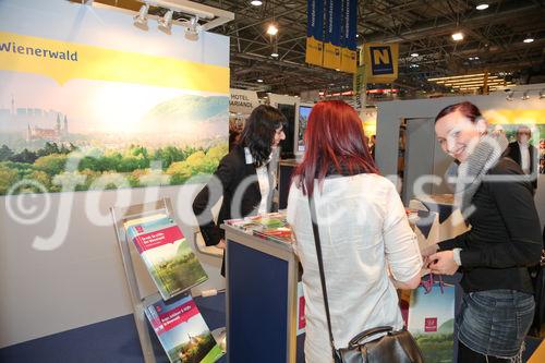  (c) fotodienst/Katharina Schiffl - Wien, am 12.01.2012 - Heute startet die Ferien-Messe Wien, wo bis einschließlich Sonntag (15. Jänner) über 700 Aussteller aus mehr als 70 Ländern beliebte Urlaubsziele sowie Geheimtipps, empfehlenswerte Reisearten, verschiedenste Varianten zur Freizeitgestaltung, maßgeschneiderte Angebote, Schnäppchen, Gewinnspiele und vieles mehr präsentieren.