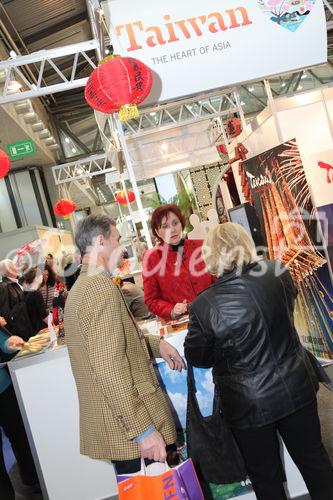  (c) fotodienst/Katharina Schiffl - Wien, am 12.01.2012 - Heute startet die Ferien-Messe Wien, wo bis einschließlich Sonntag (15. Jänner) über 700 Aussteller aus mehr als 70 Ländern beliebte Urlaubsziele sowie Geheimtipps, empfehlenswerte Reisearten, verschiedenste Varianten zur Freizeitgestaltung, maßgeschneiderte Angebote, Schnäppchen, Gewinnspiele und vieles mehr präsentieren.