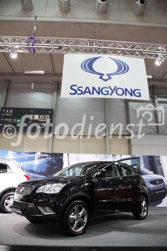  (c) fotodienst/Katharina Schiffl - Wien, am 11.01.2012 - Am Donnerstag, 12. Jänner startet die bedeutendste heimische PKW-Neuheiten- und Leistungsschau, die „Vienna Autoshow“. Vier Tage lang, bis einschließlich Sonntag (15. Jänner), präsentieren 40 Automarken rund 400 Neuwagen in der Messe Wien. Am heutigen Presse- und Händlertag herrscht bereits reges Aufkommen.