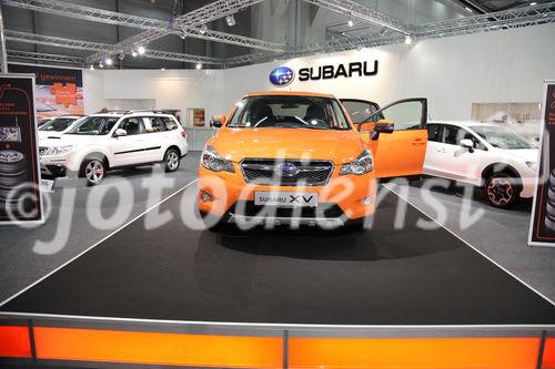  (c) fotodienst/Katharina Schiffl - Wien, am 11.01.2012 - Am Donnerstag, 12. Jänner startet die bedeutendste heimische PKW-Neuheiten- und Leistungsschau, die „Vienna Autoshow“. Vier Tage lang, bis einschließlich Sonntag (15. Jänner), präsentieren 40 Automarken rund 400 Neuwagen in der Messe Wien. Am heutigen Presse- und Händlertag herrscht bereits reges Aufkommen.