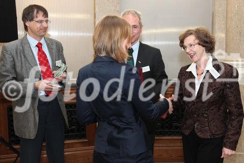  (c) fotodienst/Katharina Schiffl - Wien, am 25.01.2012 - Nach der Begrüßung von den Präsident der ÖGSR, Univ.-Doz. HR Dr. Markus Juranek und der Eröffnung des Symposiums 