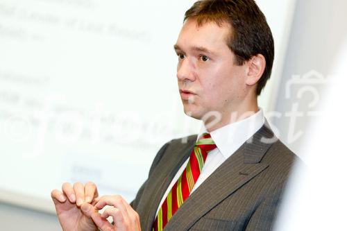 (c) fotodienst/Anna Rauchenberger - Wien, am 24.01.2012 - ERSTE-SPARINVVEST registriert wachsendes Interesse an Unternehmensanleihen und Aktienfonds. FOTO Gerhard Winzer, Chefvolkswirt, Erste Sparinvest: