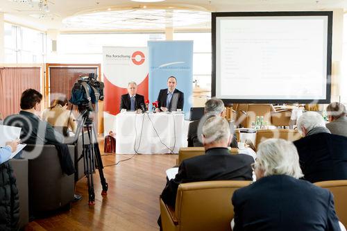  (c) fotodienst/Anna Rauchenberger - Wien, am 09.02.2012 - Auf  Initiative des Zentrums für Zukunftsstudien an der FH Salzburg wurde zeitgleich mit der deutschen Tourismusanalyse auch 2012 ein repräsentativer Querschnitt der österreichischen Bevölkerung (ab 15 Jahren) interviewt. Insgesamt wurden 1000 Österreicher nach ihren Reiseverhalten 2011 und ihren Reiseabsichten 2012 befragt. Demnach bleibt das beliebteste Urlaubsland der Österreicher Österreich.