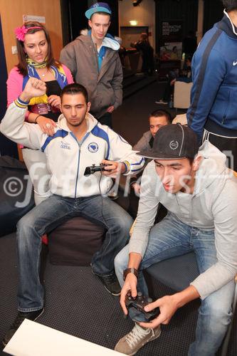  (c) fotodienst/Katharina Schiffl - Wien, am 17.03.2012 - Von 16.-17. März 2012 glühen in der Fernwärme Wien wieder die Konsolen bei dem 5. eSport Soccer Cup. Neben Offline-Gaming Battles auf den Nextgen-Konsolen PlayStation 3 und Xbox 360 können sich die Teilnehmer österreichweit nur dort für das 3-Länder-Finale des FIFA Interactive World Cups (FIWC) in Deutschland qualifizieren.