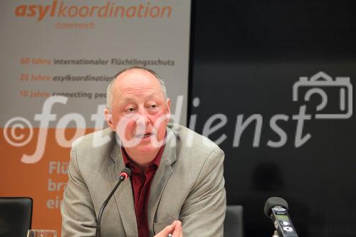  (c) fotodienst/Katharina Schiffl - Wien, am 27.03.2012 - Die Obfrau der asylkoordination Mag. Anny Knapp präsentiert die aktuellen Forderungen, die sich aus den Ergebnisse des Projekts 