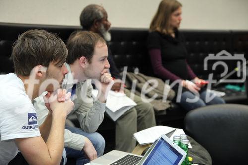  (c) fotodienst/Katharina Schiffl - Wien, am 27.03.2012 - Die Obfrau der asylkoordination Mag. Anny Knapp präsentiert die aktuellen Forderungen, die sich aus den Ergebnisse des Projekts 