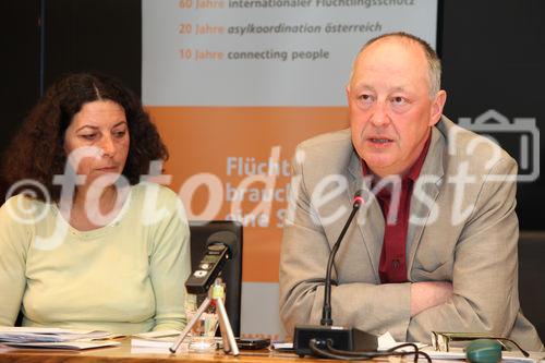  (c) fotodienst/Katharina Schiffl - Wien, am 27.03.2012 - Die Obfrau der asylkoordination Mag. Anny Knapp präsentiert die aktuellen Forderungen, die sich aus den Ergebnisse des Projekts 