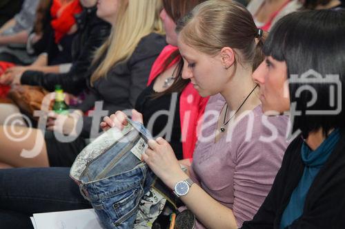  (c) fotodienst/Katharina Schiffl - Wien, am 11.04.2012 - Internationale Speaker zeigen vor wie Marken-Erlebnisse geschaffen werden.