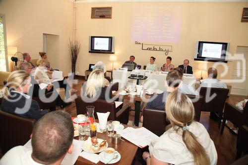  (c) fotodienst/Katharina Schiffl - Wien, am 11.05.2012 - Die Österreichische Apothekerkammer lädt zu einem Pressegespräch über eine neue Seniorenstudie zu Wechselwirkungen und die Einführung der e-Medikation.