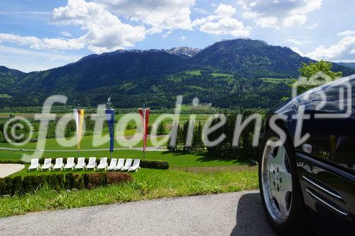 © Fotodienst / Adolf Seywald: Mercedes Cabrio Treffen 10. bis 13. Mai 2012 in Berg im Drautal. Liebhaber legendärer Sportwägen aus sieben Jahrzehnten trafen sich im Ferienhotel Glocknerhof zum Informations- und Erfahrungsaustausch.