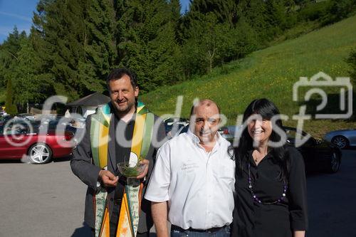 © Fotodienst / Adolf Seywald: Mercedes Cabrio Treffen 10. bis 13. Mai 2012 in Berg im Drautal. Liebhaber legendärer Sportwägen aus sieben Jahrzehnten trafen sich im Ferienhotel Glocknerhof zum Informations- und Erfahrungsaustausch.