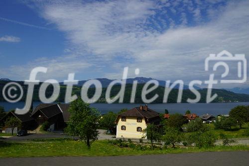 © Fotodienst / Adolf Seywald: Mercedes Cabrio Treffen 10. bis 13. Mai 2012 in Berg im Drautal. Liebhaber legendärer Sportwägen aus sieben Jahrzehnten trafen sich im Ferienhotel Glocknerhof zum Informations- und Erfahrungsaustausch.