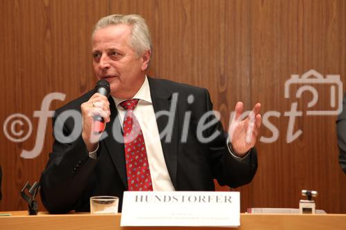 (c)fotodienst/ Sarah-Maria Kölbl, Wien am 4.12.2012, im Bild: Rudolf HUNDSTORFER (Bundesminister für Arbeit, Soziales und Konsumentenschutz)