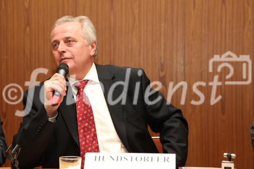 (c)fotodienst/ Sarah-Maria Kölbl, Wien am 4.12.2012, im Bild: Rudolf HUNDSTORFER (Bundesminister für Arbeit, Soziales und Konsumentenschutz)