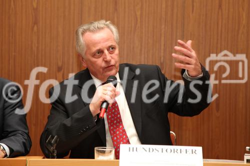 (c)fotodienst/ Sarah-Maria Kölbl, Wien am 4.12.2012, im Bild: Rudolf HUNDSTORFER (Bundesminister für Arbeit, Soziales und Konsumentenschutz)