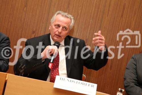 (c)fotodienst/ Sarah-Maria Kölbl, Wien am 4.12.2012, im Bild: Rudolf HUNDSTORFER (Bundesminister für Arbeit, Soziales und Konsumentenschutz)