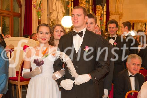 Der Blumenball ist eine traditionelle Tanzveranstaltung. Schon in den 1920er-Jahren erfreute sich dieses Tanzvergnügen großer Beliebtheit. Der Blumenball begann seine Geschichte als Blumenkränzchen der Wiener Stadtgärtnerinnen und - gärtner im Prater. 
Mittelpunkt des Blumenballs ist der klassische Tanz. Die Ballsäle werden mit unzähligen Blumenarrangements nach dem jählich änderten Thema von den Wiener Stadtgärtenerinnen und -gärtner geschmückt. Zahllose Blüten verbreiten unverwechselbaren Frühlingsduft. 
