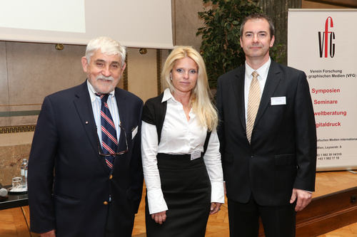 Foto vlnr.: Dr. Werner Sobotka (Präsident VFG),Kathrin Sticker (Hewlett Packard) und Martin Voigt (Xeikon)