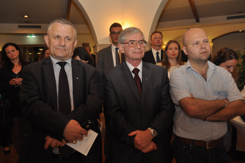 Die österreichische Steuerberatungsgruppe TPA Horwath lud zur Eröffnung ihres neuen Standorts in Albanien ins Hotel Rogner Tirana. Die albanische Hauptstadt ist der elfte CEE Standort der TPA Horwath Gruppe. Hier arbeiten unter der Führung der albanischen TPA-Partner Prof. Agim Binaj und Dr. Ilir Binaj 20 Mitarbeiterinnen. 
