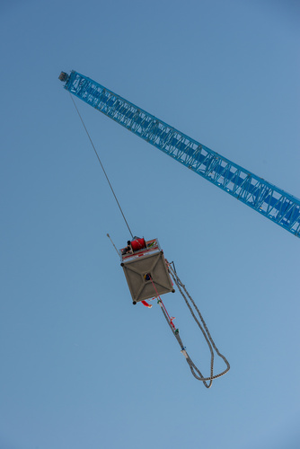 Bungee Jumping: Weltrekordsprung mit implantierter Linse