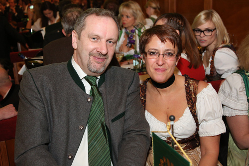  (c) fotodienst/Katharina Schiffl - Wien, am 10.01.2014 - Der Steirerball lockt immer mehr Gäste in die Wiener Hofburg.