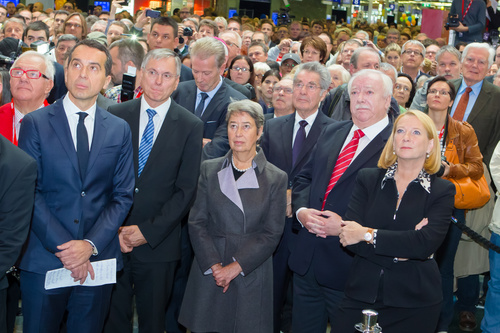 Der Hauptbahnhof ist eröffnet.