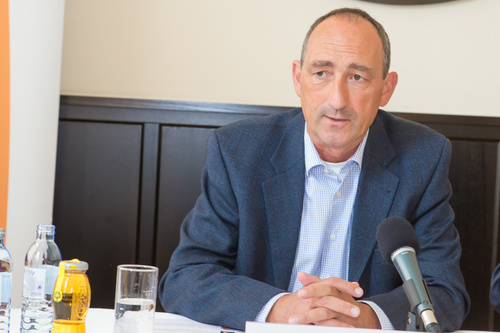 Im Bild: Günther Lutschender (Geschäftsführer des Fundraising Verbands Austria und Initiator der Aktion)