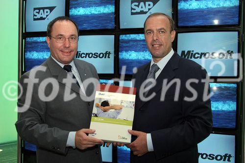 (C) fotodienst/Anna Rauchenberger - Wien 21.06.2006 - SAP und Microsoft im 'Duet': Mendocino ist ein gemeinsames Projekt zur Integration spezifischer Prozesse von Business-Applikationen in die Office-Umgebung. Das daraus resultierende Produkt 'Duet' kommt nun auf den Markt. FOTO: Wolfgang Schuckert (Managing Director SAP Österreich GmbH), Herbert Schweiger (Geschäftsführer Microsoft Österreich).