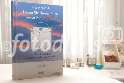 Die Vereine Aegis Österreich und Schweiz informieren über Gefahren und Schäden durch Impfungen. Die seit einigen Jahren wachsende Zahl der empfohlenen Impfungen, stimmt viele Eltern nachdenklich. Einseitige Information und rapide Zunahme von neuen Impfstoffen führen dazu, dass sich Verbraucher eingehender mit dem Thema auseinandersetzen.