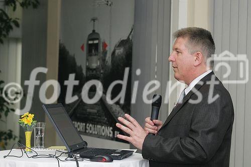 (C) fotodienst/Anna Rauchenberger - Wien 30.03.2006 - Alcatel zeigten gemeinsam mit der ÖBB Holding bei einer Hausmesse die aktuellsten Innovationen. FOTO: DI DR. Alfred Veider (General Manager Transport Solutions Division/TSD, Alcatel Austria).