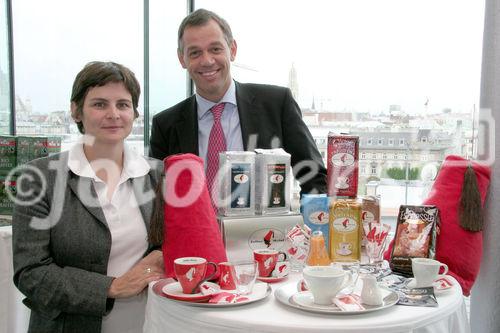 Presseveranstaltung zum Tag des Kaffees 2005: Vertreter der Marken präsentieren ihre Kaffeeprodukte