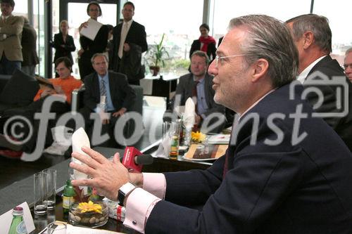 Presseveranstaltung zum Tag des Kaffees 2005:  Wolfgang M. Rosam (VIP Gourmet Club)