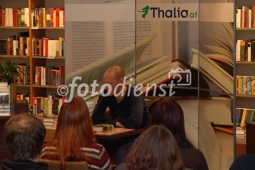 Bild: Arno Geiger, Lesung Arno Geiger bei Thalia Linz, Foto: www.iManufaktur.at